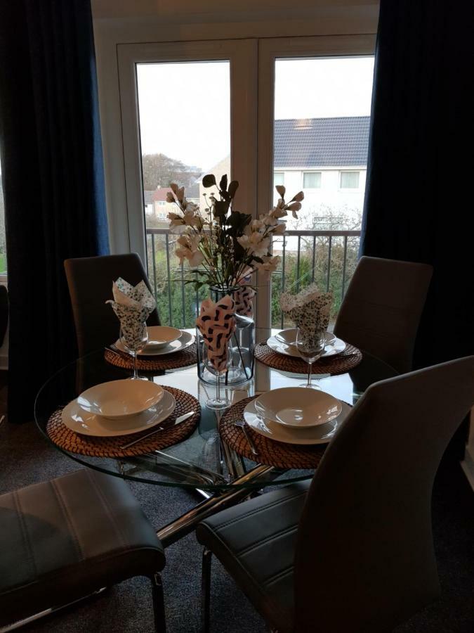 Carnegie Place East Kilbride Luaran gambar
